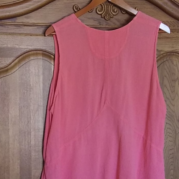 Handkerchief style top - Picture 4 of 7